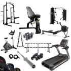 Flertal grundläggande gymredskap såsom motionsmaskiner, hantlar och skivstång
 