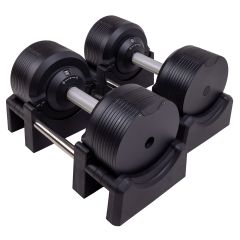 Hantelset med justerbar vikt från Recoil, placerade i viktställ