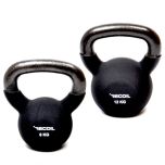 Två stycken neopren kettlebells i vikterna 8kg och 12kg