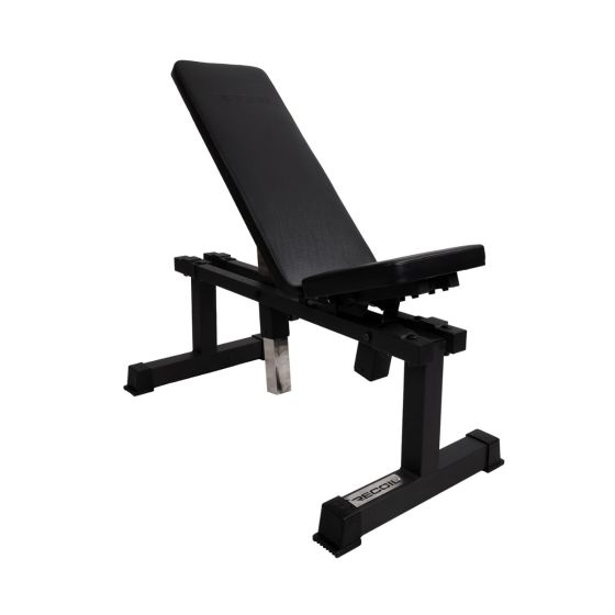 Justerbar träningsbänk i vinkel för hemmagym och garage