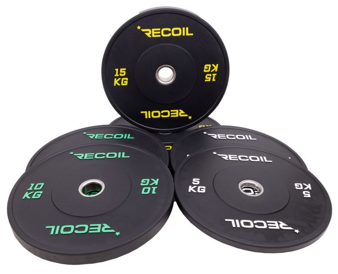 Bumper plates i svart gummi från Recoil, 60 kg set med färgkodning och Recoil-logotyp