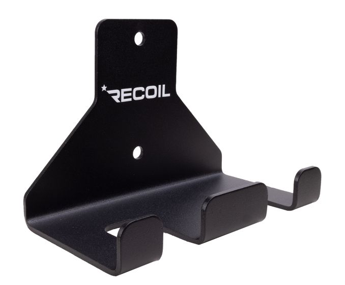 Väggmonterad hållare från Recoil för två skivstänger, svart stål, sned vinkel