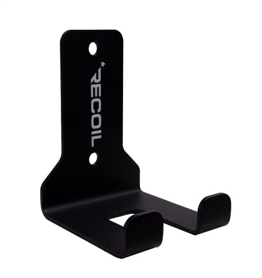 Väggmonterad hållare från Recoil för 50 mm skivstång, sedd snett framifrån