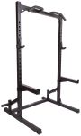Recoil Half Rack Light – helbild framifrån av svart rack med J-hooks och safetyarmar.